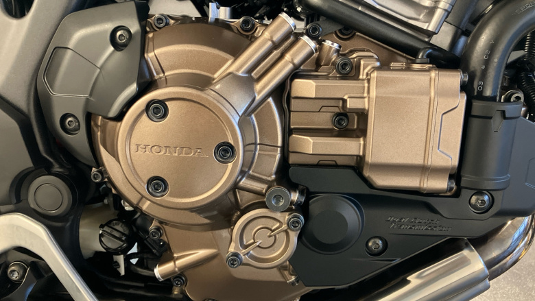 Honda Africa Twin CRF1000DHE (17MY)